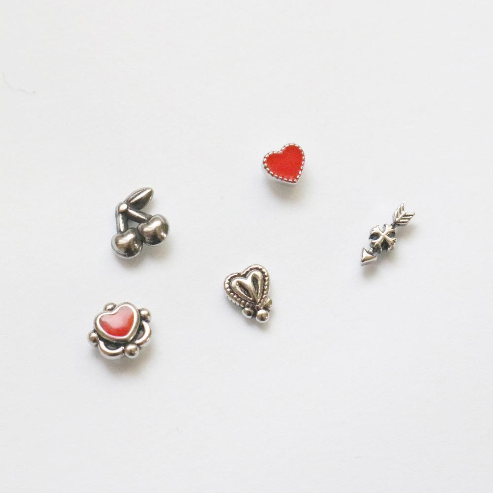 Red Antique (ピアス/ピアッシング) Piercing bling moon