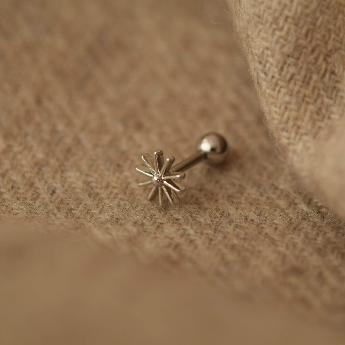 日差しタンポポ ピアッシング Piercing 10000won