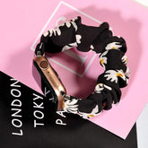 シュシュ ナイロンソロループ (Black daisy flower) apple watch バンド givgiv