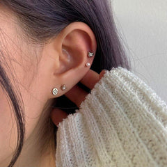 スパークル・カービング・オーバル・ピアッシング Piercing younglong-seoul