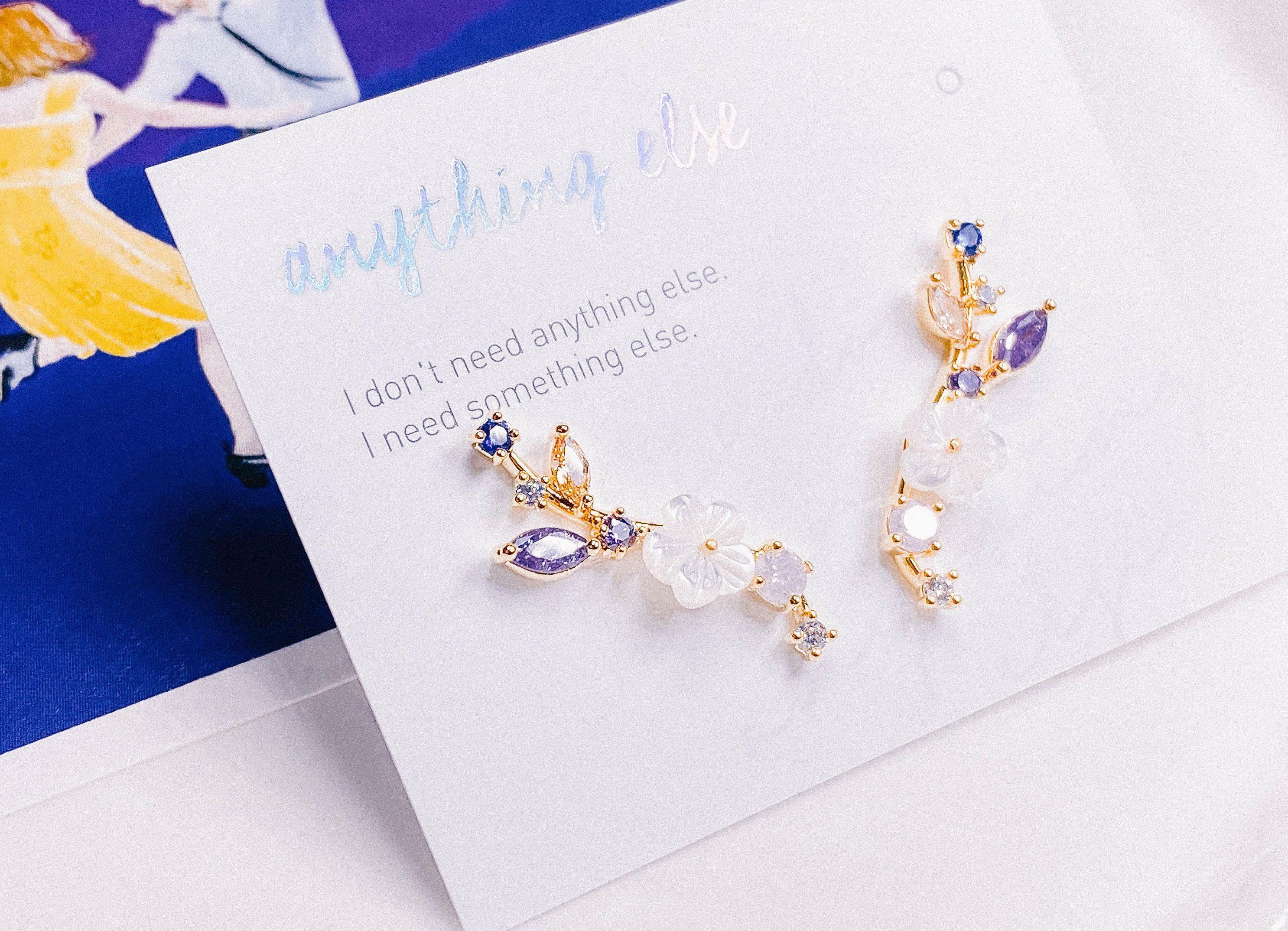 ヴァイオレットフラワーピアス Earrings anything else