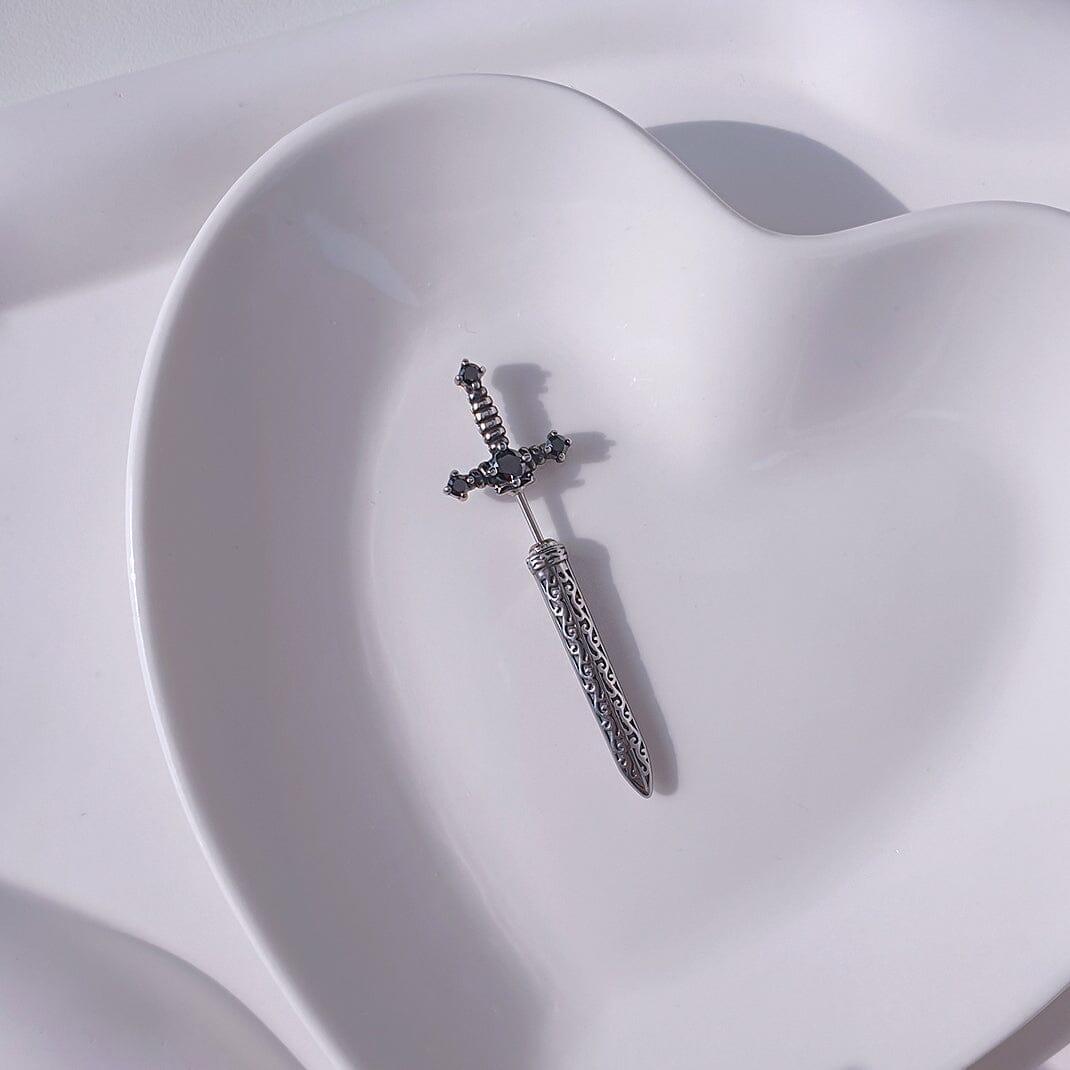 ユニーク クロス ソード ガム ピアッシング Piercing from lizzy