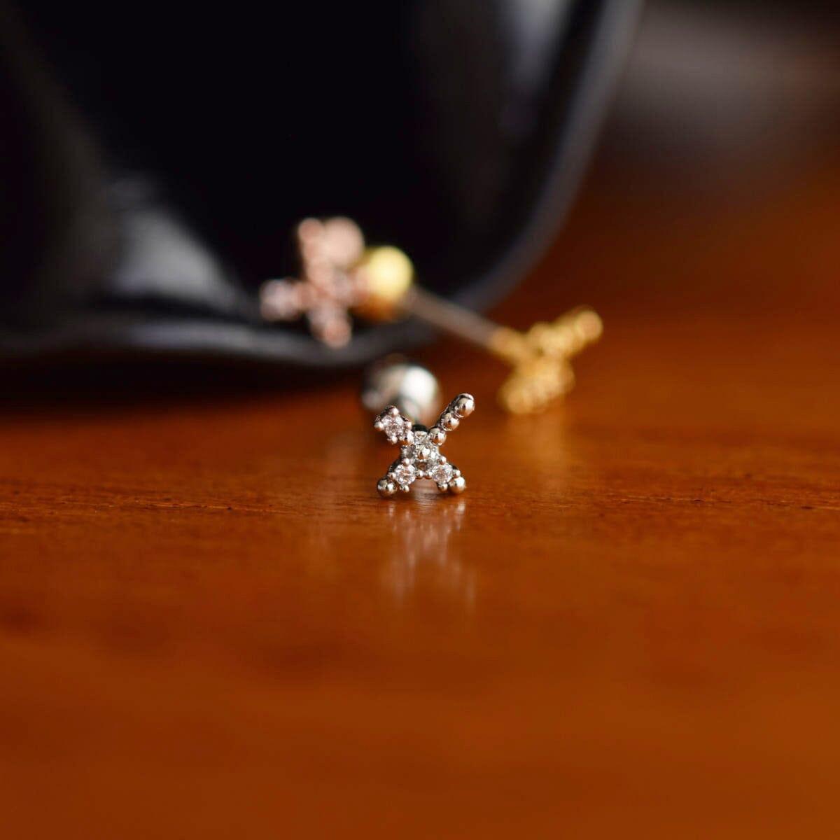 ユニークドットライン十字架 ピアッシング Piercing 10000won