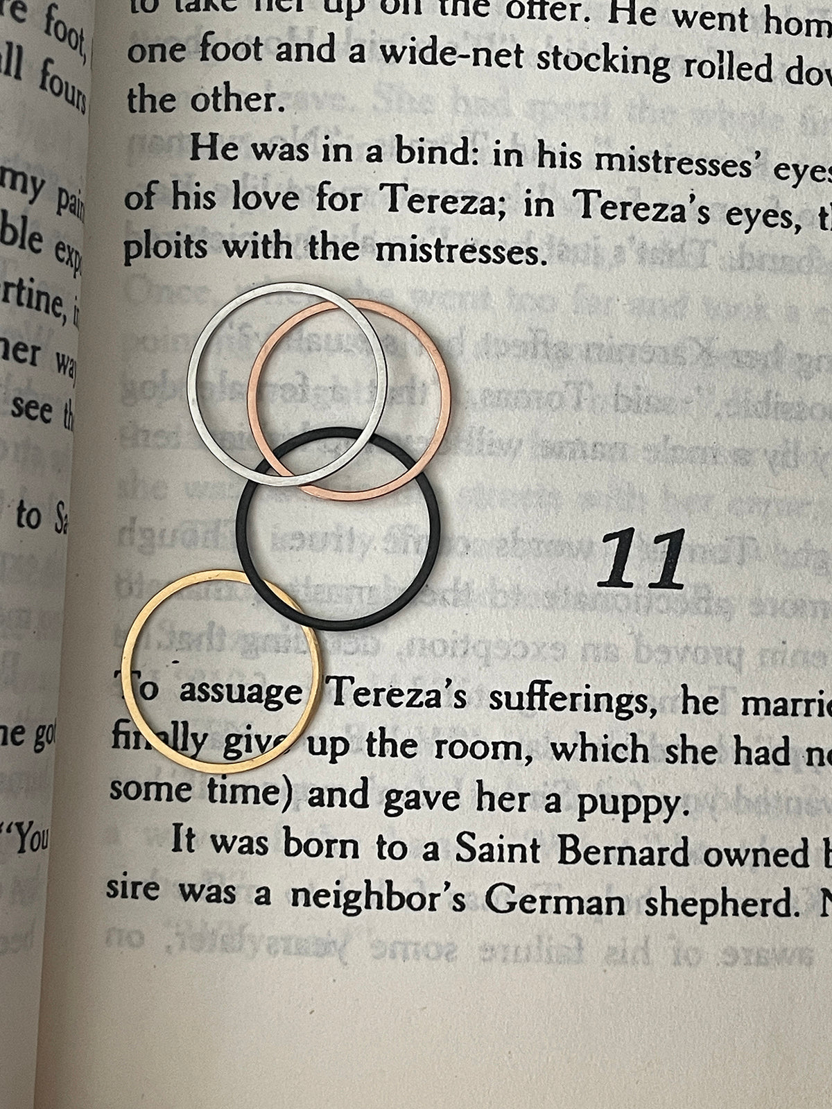 サージカル 0.5mm 極細リング 4色 重ね付け シンプル 指輪 シンプル レイヤード 指輪