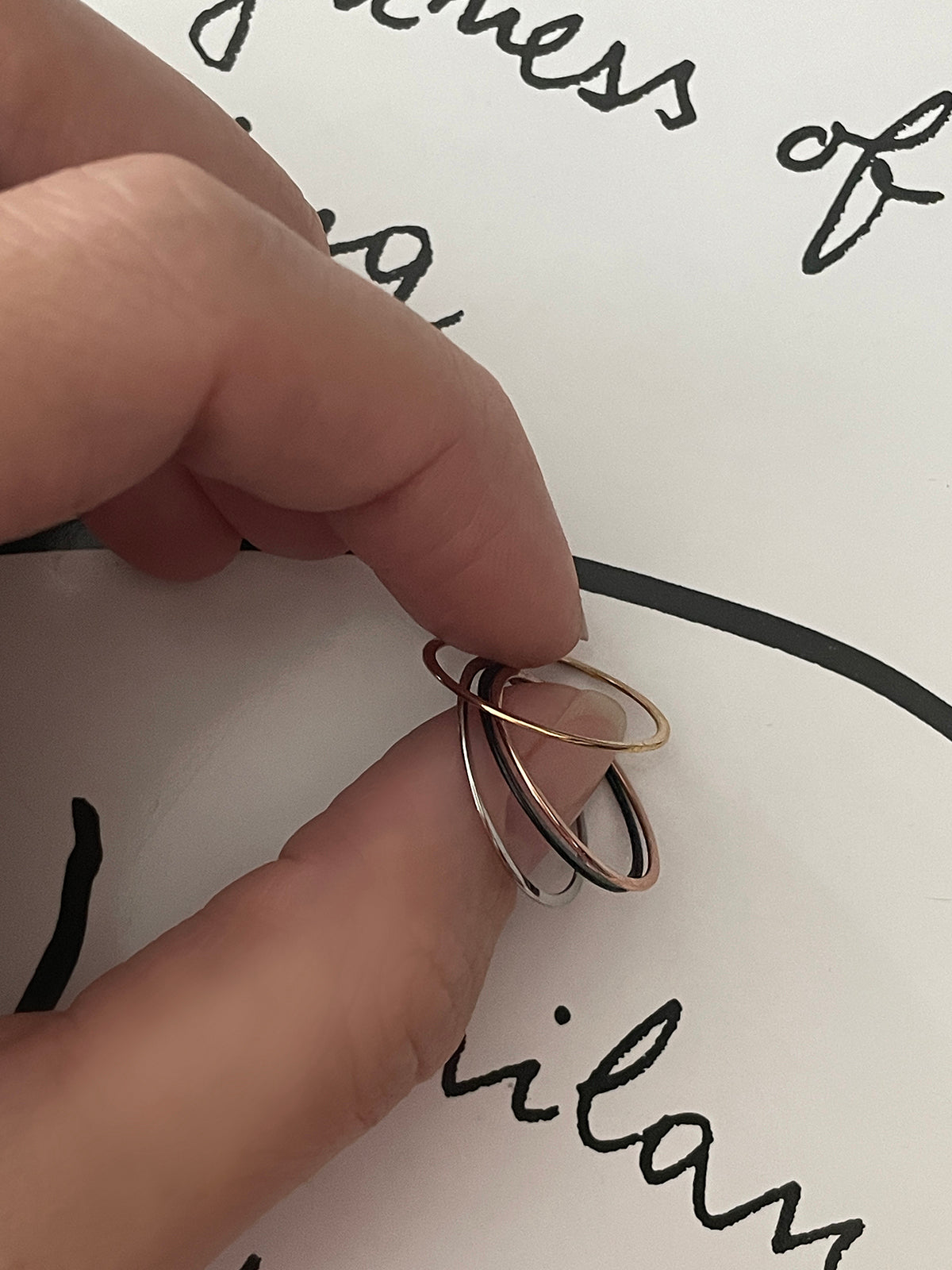 サージカル 0.5mm 極細リング 4色 重ね付け シンプル 指輪 シンプル レイヤード 指輪