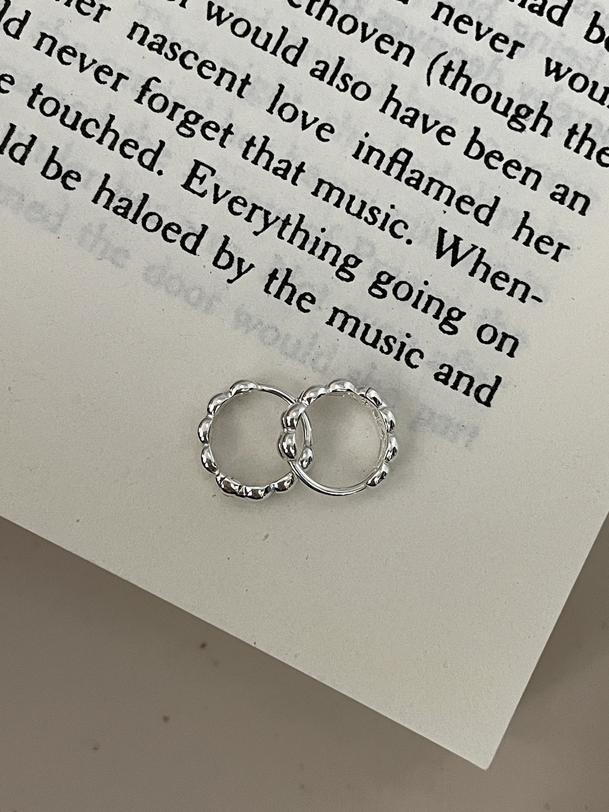 [925 Silver]ミニマル ウィーン ワンタッチ フープピアス リングピアス