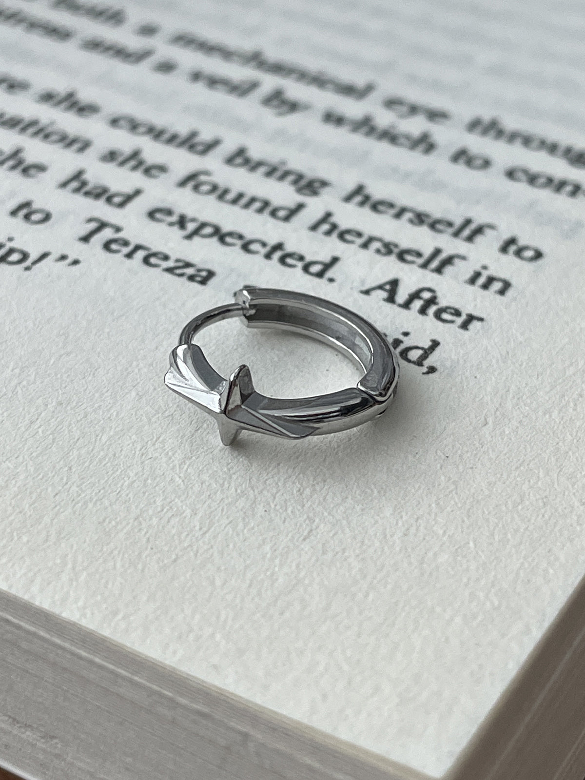 [Surgical] Mini Flow Ribbon (3 Colors) 16G Body Piercing Back Piercing Cartilage Piercing 