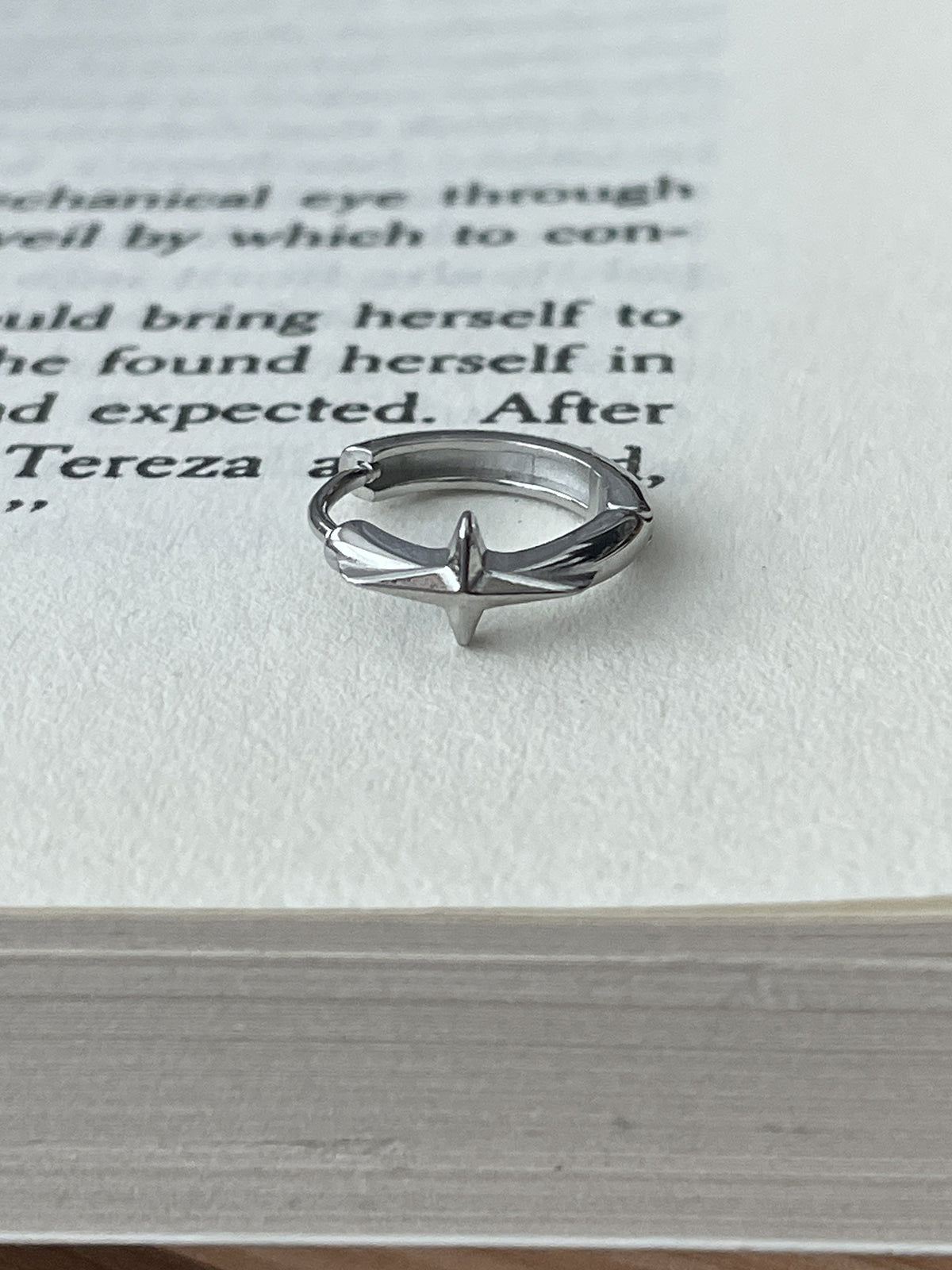 [Surgical] Mini Flow Ribbon (3 Colors) 16G Body Piercing Back Piercing Cartilage Piercing 