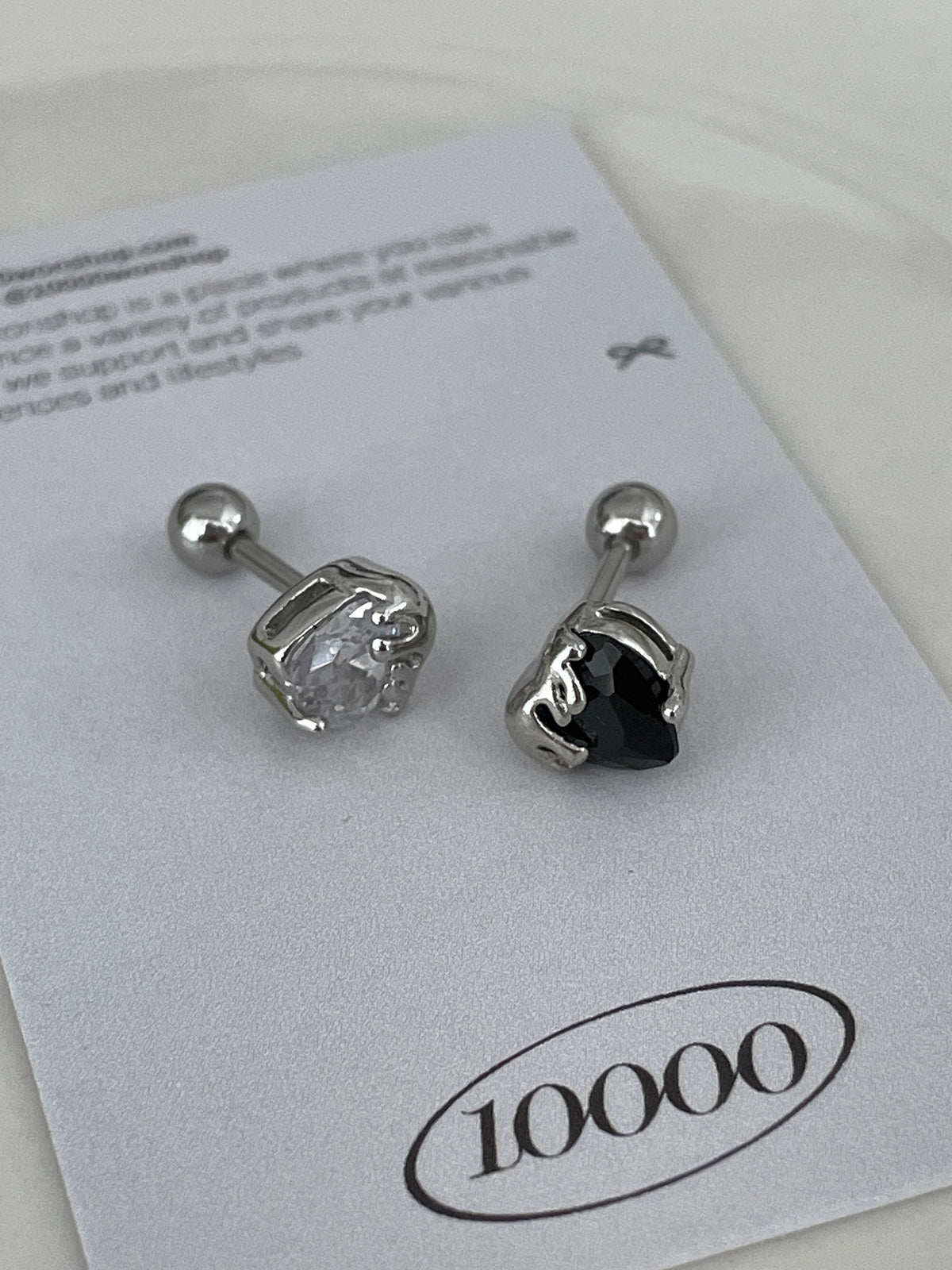 軟骨ピアス 16G メルティハート キュービック ピアス 2color ボディピアス ストレートバーベル 片耳用