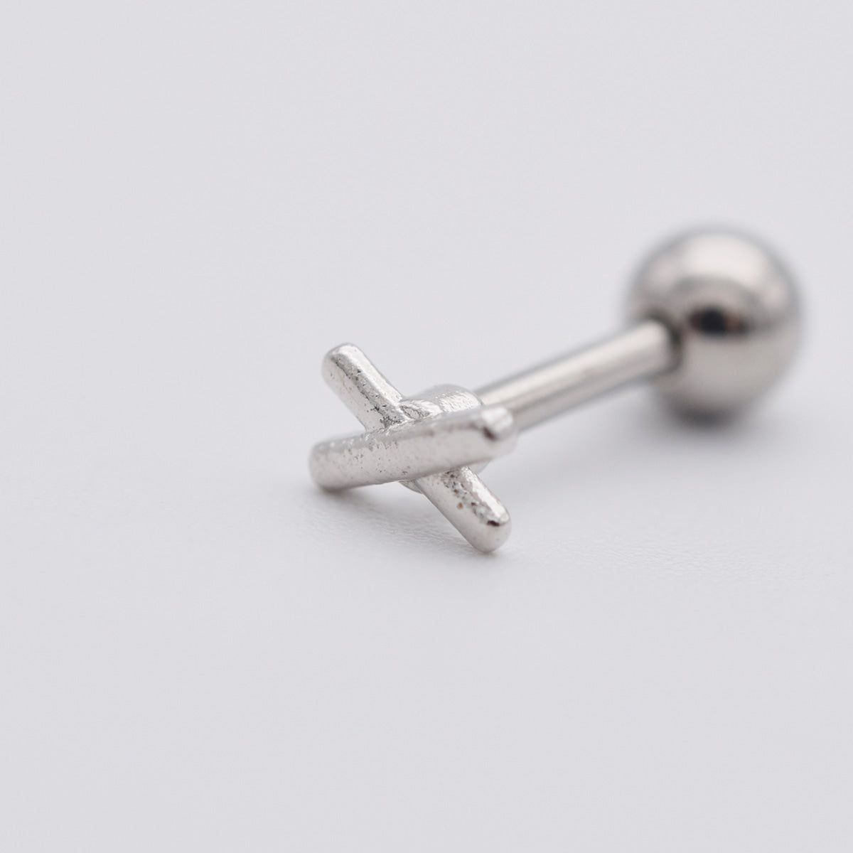 [4個セット]シルバーステッチ ジッパーピアス 16G サージカルステンレス アレルギー対応 軟骨ピアス ジッパー ファスナー ステッチ クロス 十字架 チェーン 安全ピン レイヤー