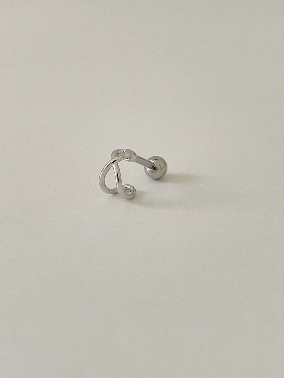 軟骨ピアス 16G Xライン ハーフリング バーベル ボディピアス (3Color) フェイクリング / イヤーカフ風 / クロスライン / Xライン / 軟骨ピアス