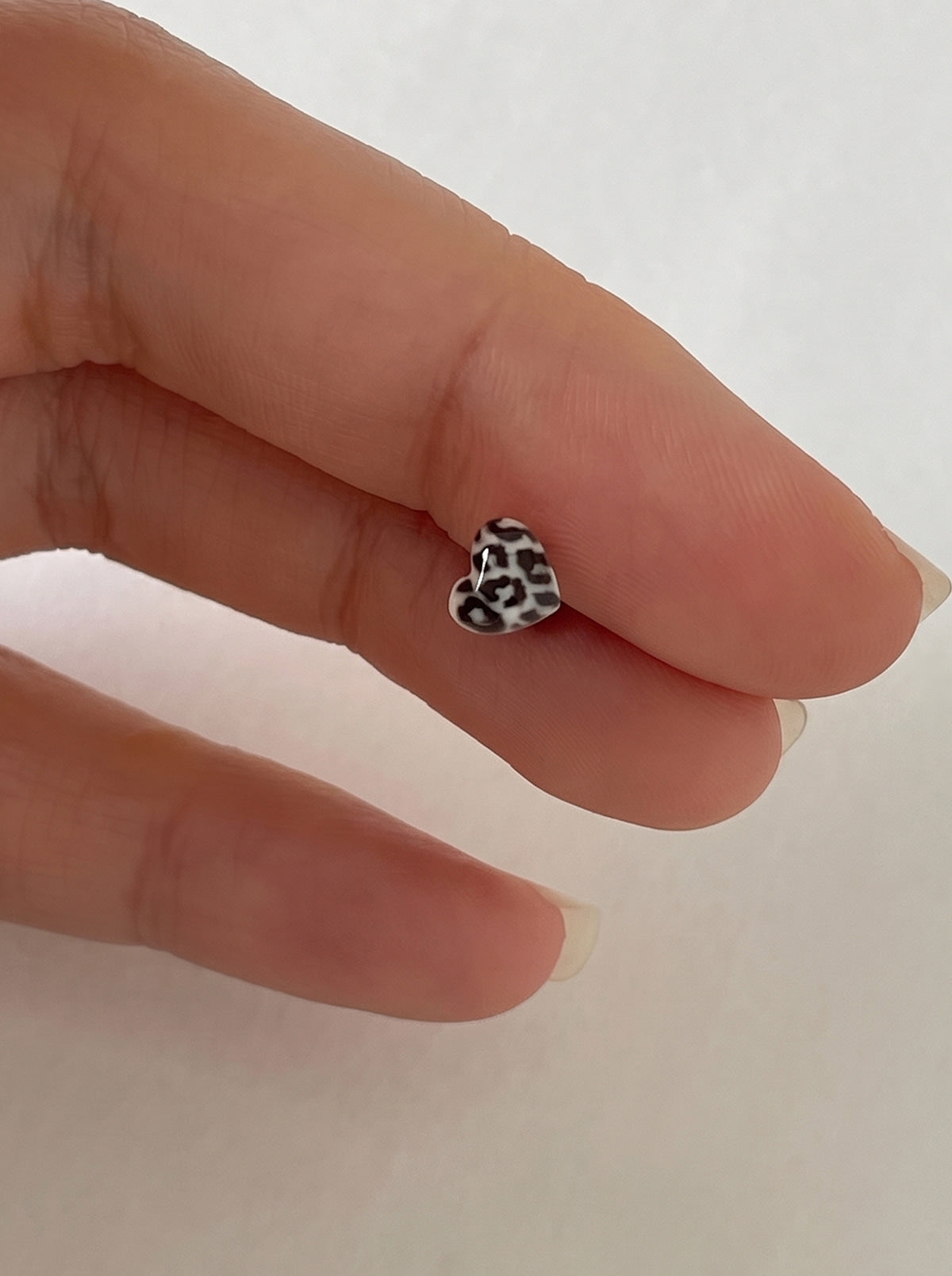 [ผ่าตัด] ริบบิ้นมินิโฟลว์ (3 สี) 16G เจาะร่างกาย เจาะหลัง เจาะกระดูกอ่อน 