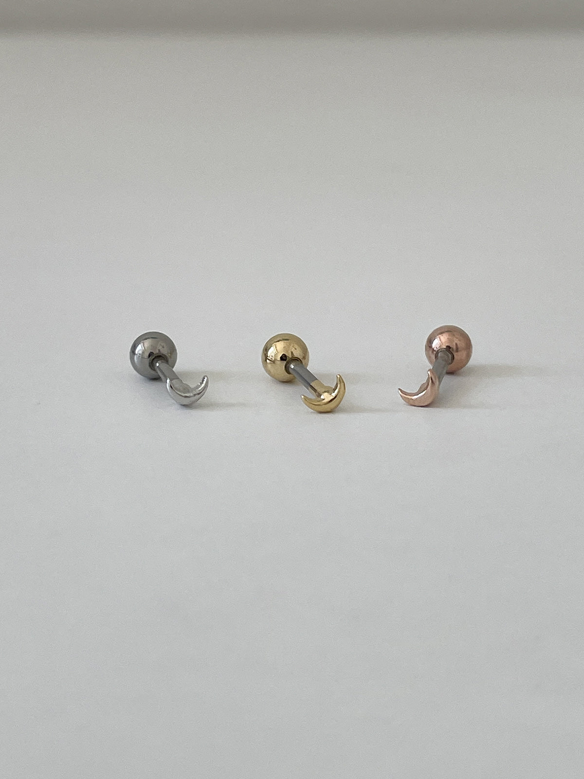 極小 ハート スター ムーン バーベルピアス (3Type) 16G 可愛い 軟骨用 韓国風 デイリー ボディピアス キャッチ サージカルステンレス