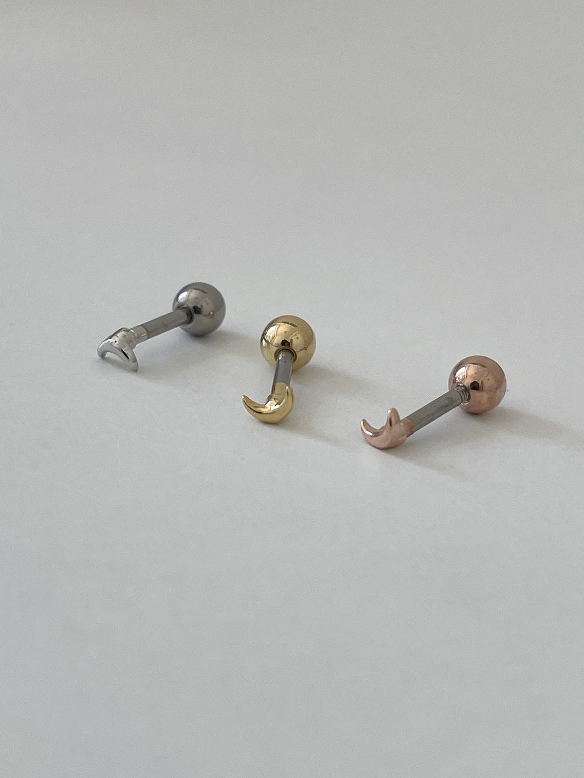 極小 ハート スター ムーン バーベルピアス (3Type) 16G 可愛い 軟骨用 韓国風 デイリー ボディピアス キャッチ サージカルステンレス