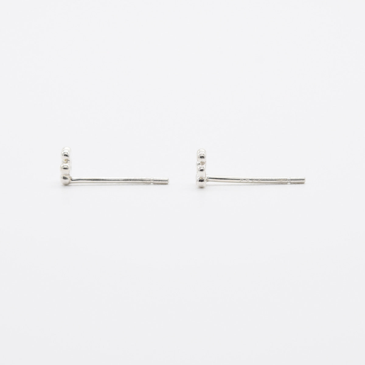 [925 Silver]つぶつぶ フラワーピアス (2Color) ミニボール 両耳用