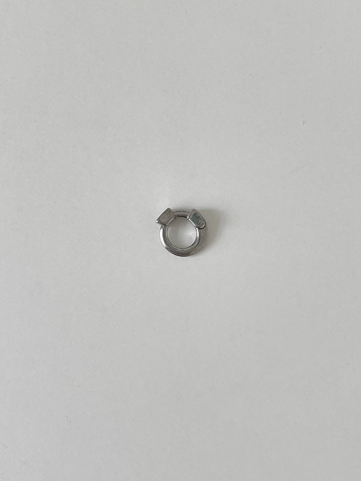 [全サージカル] プチ ヘリックス ワンタッチ フープピアス 18G 内径約3.6mm