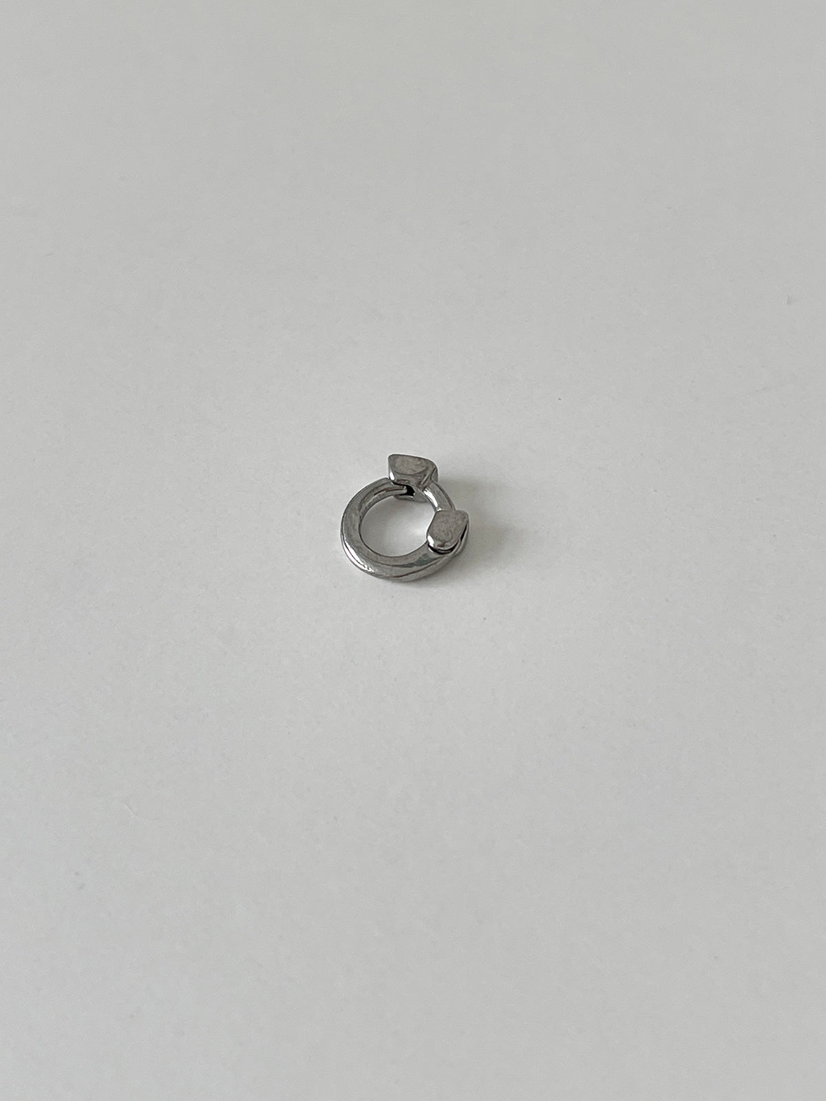 [全サージカル] プチ ヘリックス ワンタッチ フープピアス 18G 内径約3.6mm