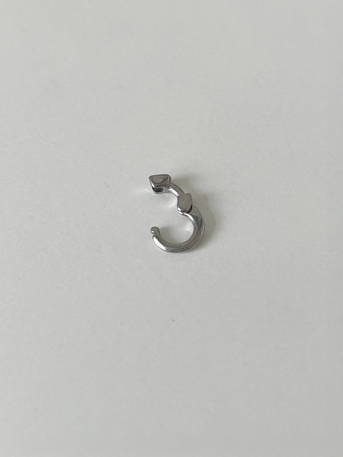 [全サージカル] プチ ヘリックス ワンタッチ フープピアス 18G 内径約3.6mm