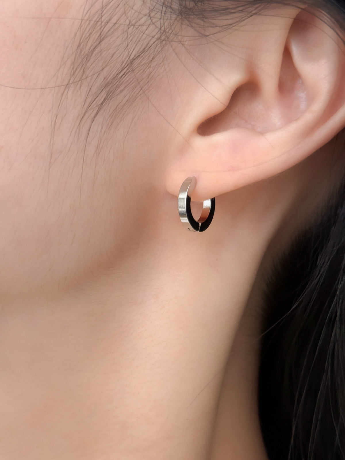 [全サージカル]フラットワンタッチリングピアス ボールドフラット シンプル厚み