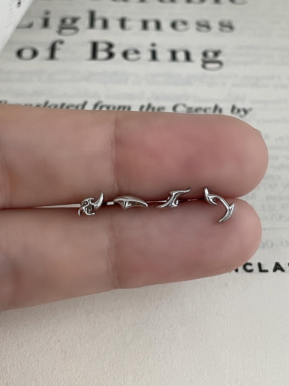 [サージカル]ミニマルカーブ カオス バーベルピアス (4Type) 16G カーブデザイン ピアス  軟骨ピアス