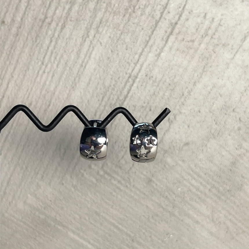 Round Star Punch Ring Earrings (Single Ear) 