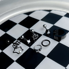 [Ear Coordination] [Surgical] Black Spring Star Eight Ball Earrings (7 Types) COCO.MADE