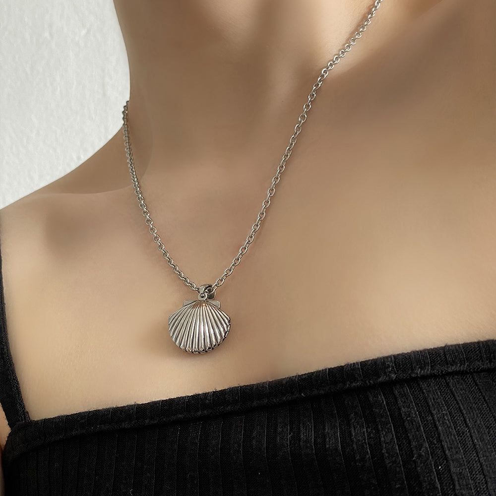 [Full Surgical] Antique Shell Locket Pendant Chain Necklace 