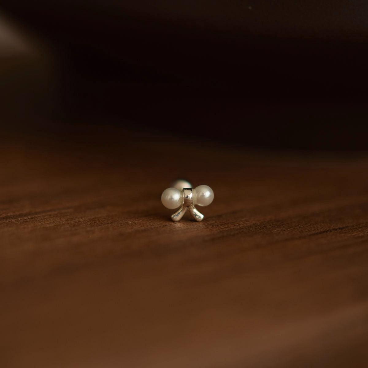 [925 Silver]両真珠 リボン ピアス - 4MiLi (フォーミリ)