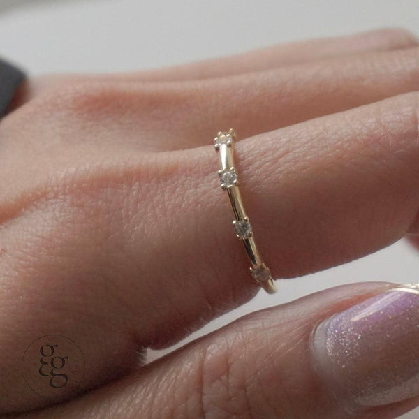 14k cubic pointed ring (3Color) 韓国アクセサリー、軟骨ピアス