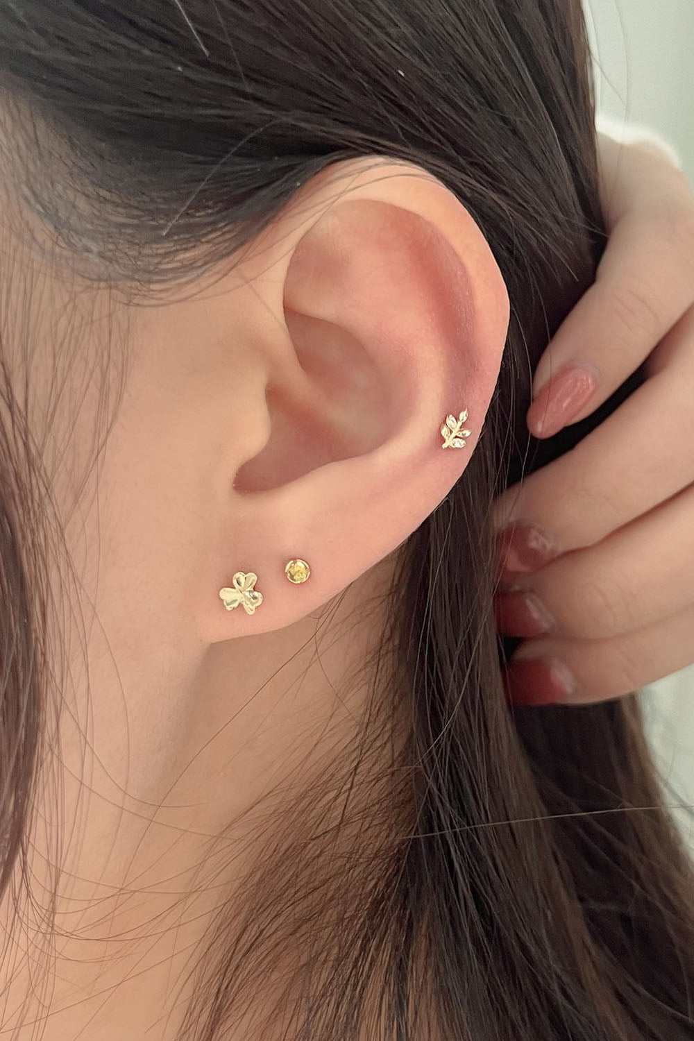 14k leaf cubic piercing 21G