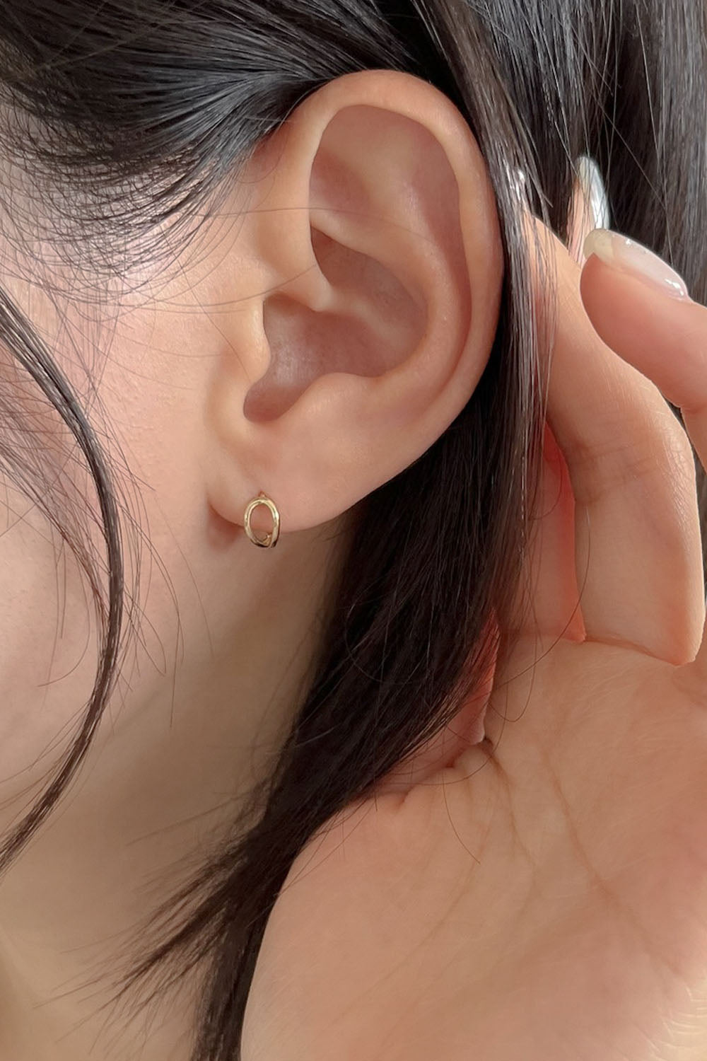 14k loop line one touch earring