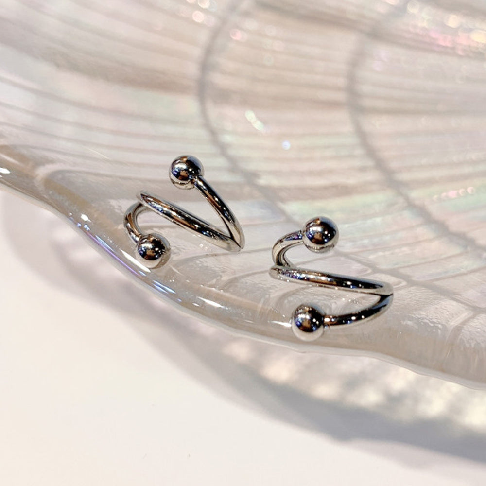 【リップピアス】ツイスト＆トリプル セグメントリング 唇ピアス ボディピアス