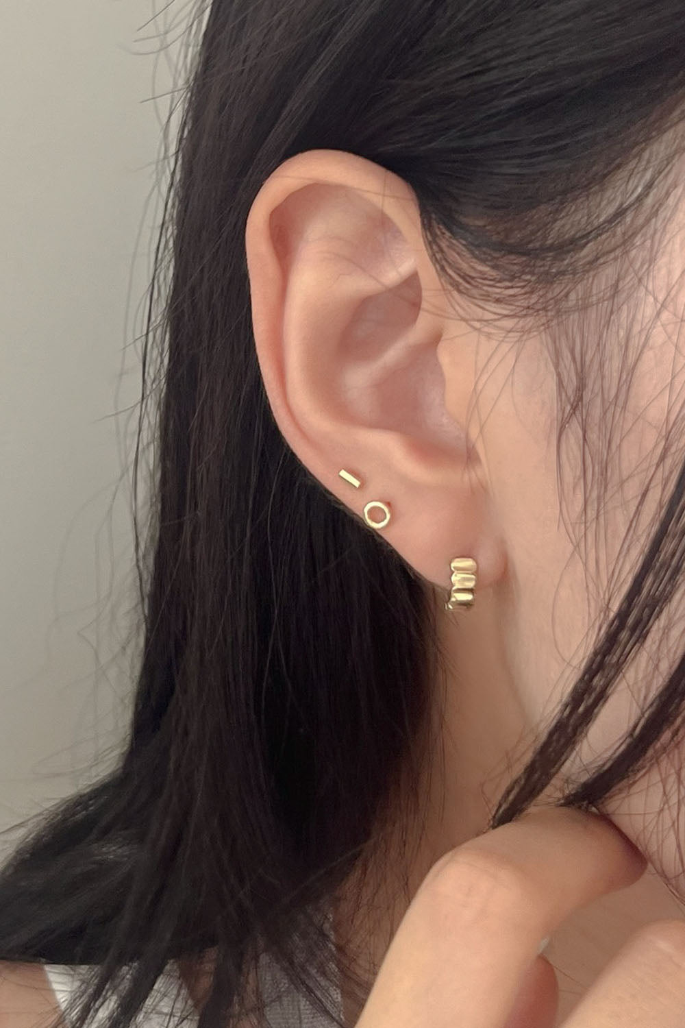 14k fence cutting one touch earring