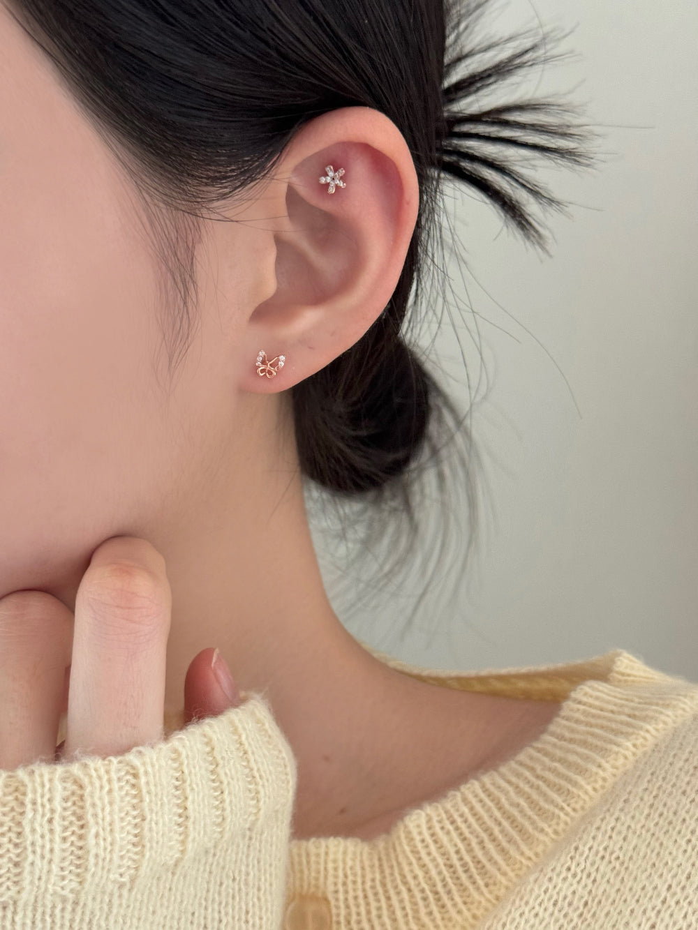 [サージカル]ワルツ バタフライ＆フラワー ピアス / 2タイプ / 2カラー / フラワーキュービック デイリー ポイント 春夏 シンプル