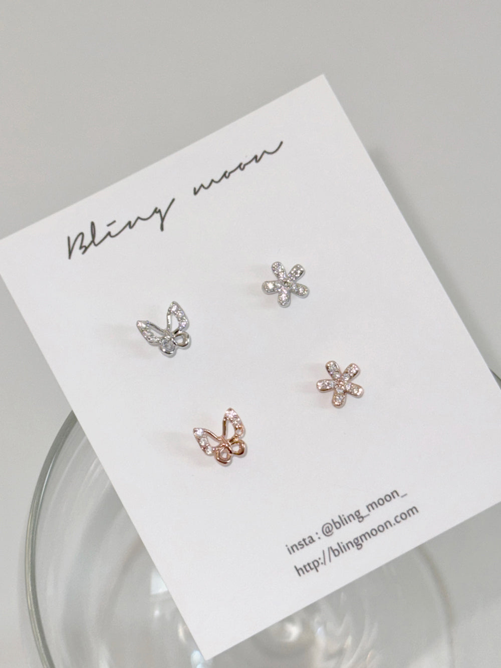 [サージカル]ワルツ バタフライ＆フラワー ピアス / 2タイプ / 2カラー / フラワーキュービック デイリー ポイント 春夏 シンプル