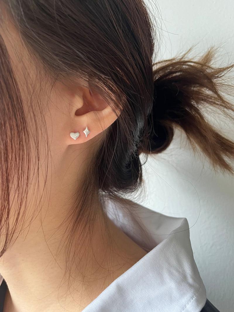 [925 Silver] ต่างหูโป๊กเกอร์เคลือบด้าน (หัวใจ/ดาว) 18G เจาะร่างกาย เจาะหลัง 