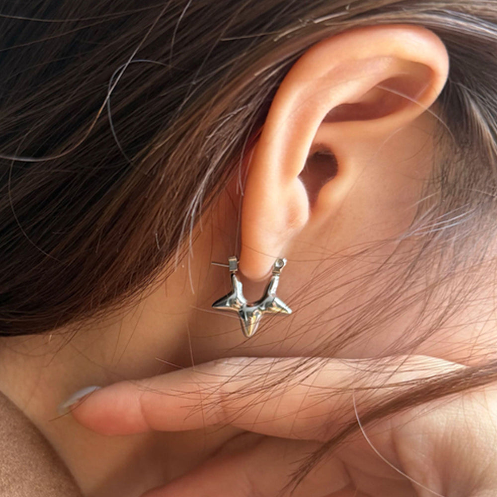 [925 เงิน] แหวนเพชรประกาย 3 เหลี่ยม