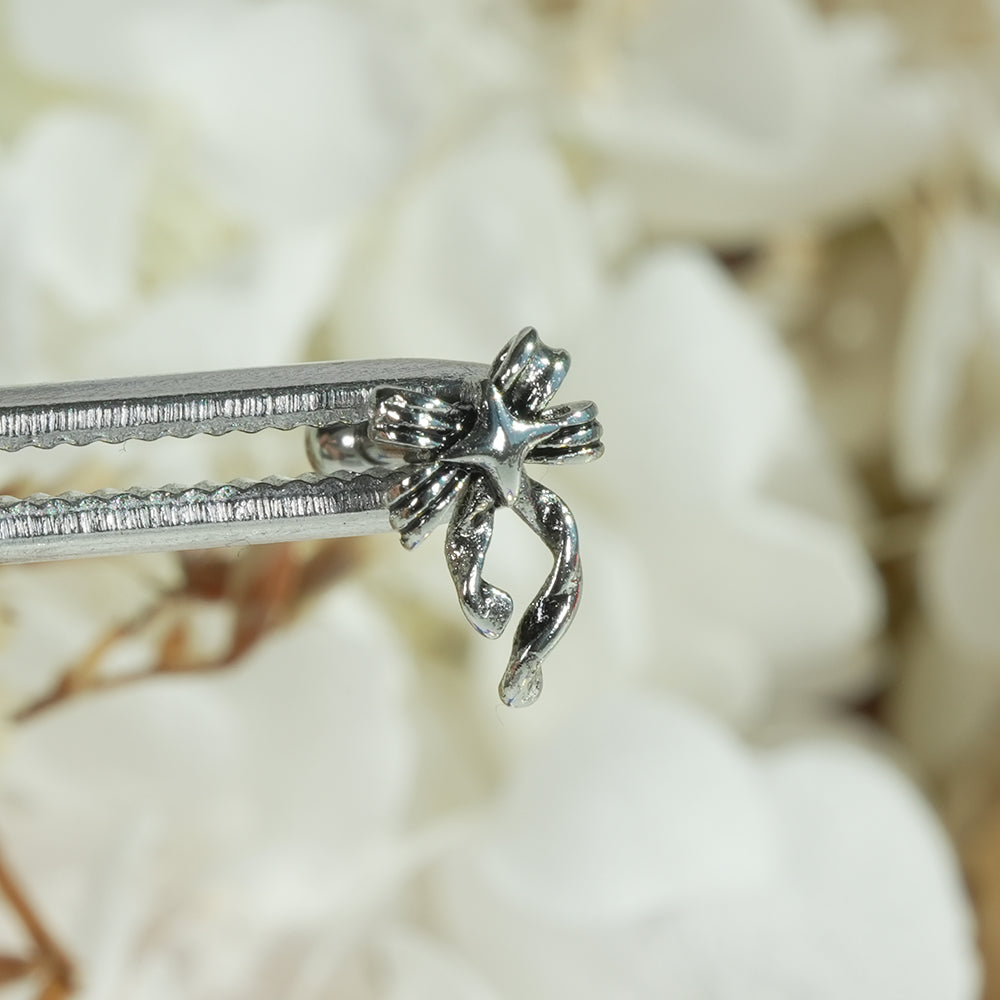 [サージカル]レトロリボン＆バタフライピアス (2Type) 16G/14G 蝶モチーフ ヘリックス 軟骨ピアス