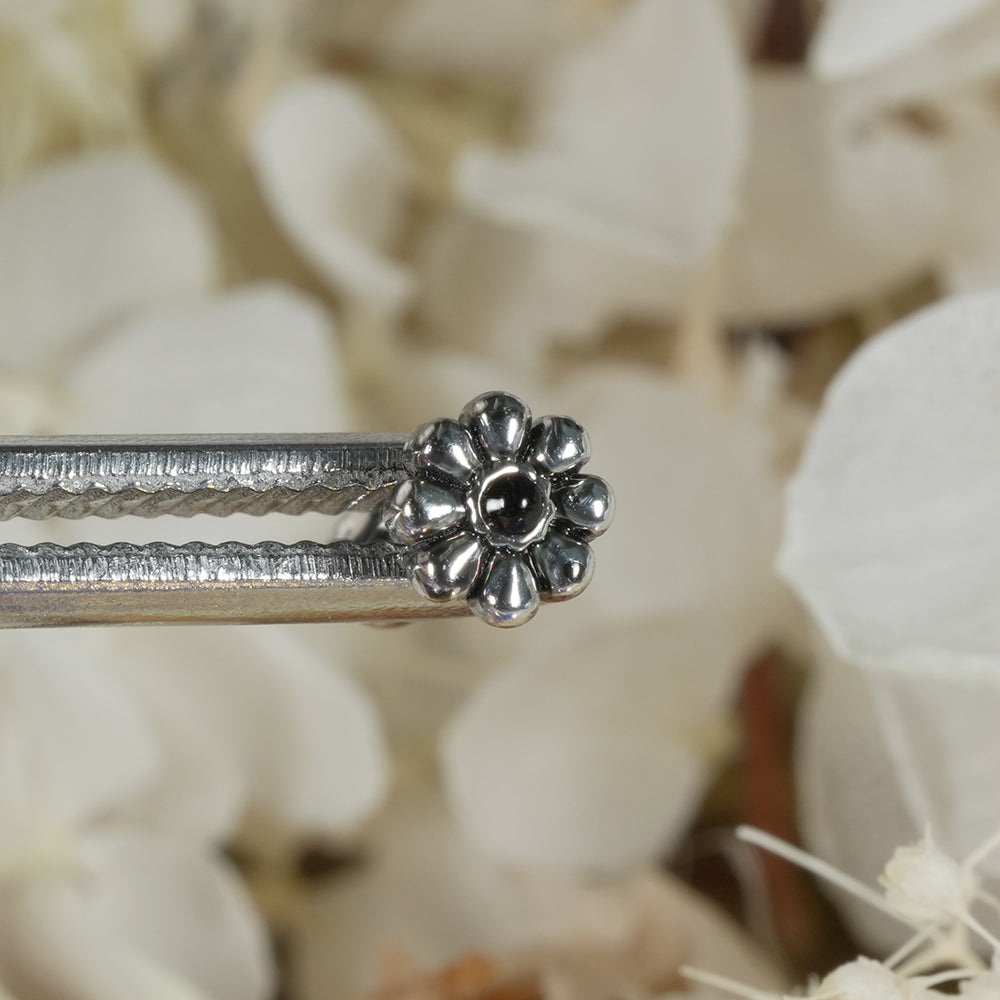 第1弾 [サージカル]アンティークキュービックポイントピアス (12Type) 16G コレクション 軟骨ピアス