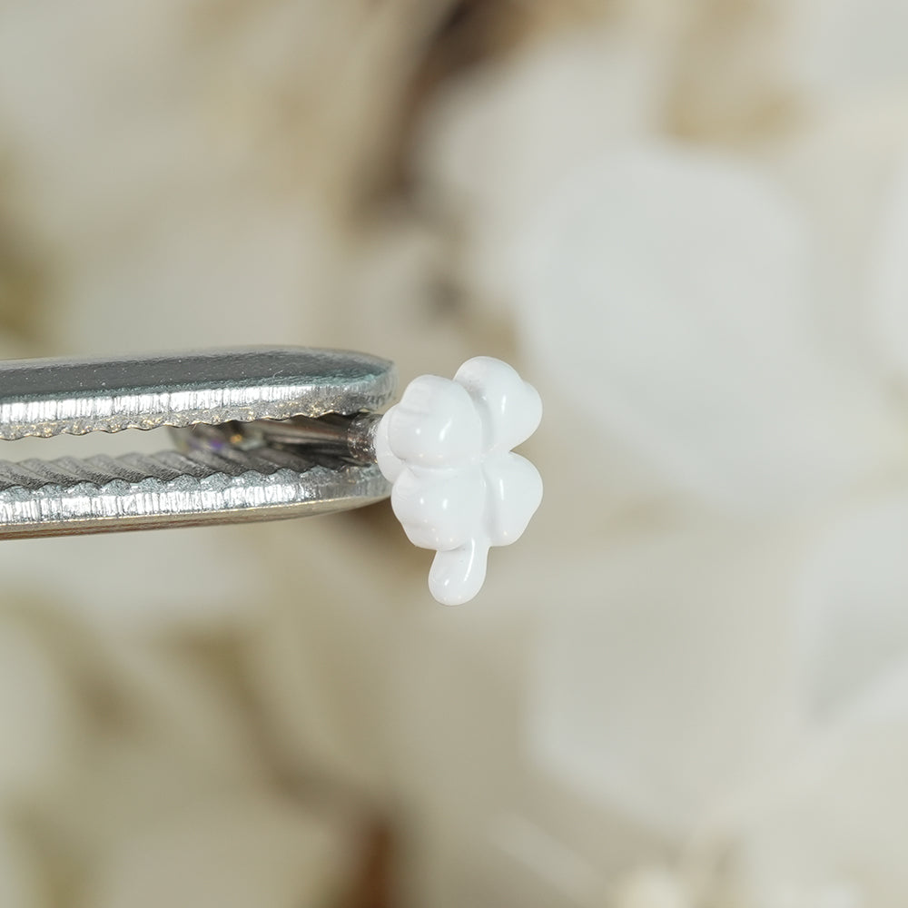 [サージカル]ぷっくり エポキシ クローバー ピアス (4Color) 16G クローバー 四つ葉のクローバー