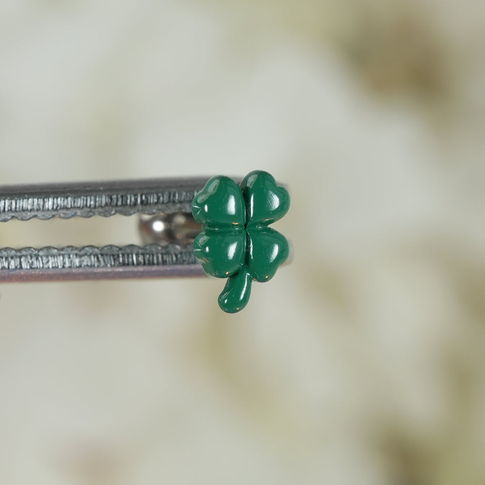 [サージカル]ぷっくり エポキシ クローバー ピアス (4Color) 16G クローバー 四つ葉のクローバー