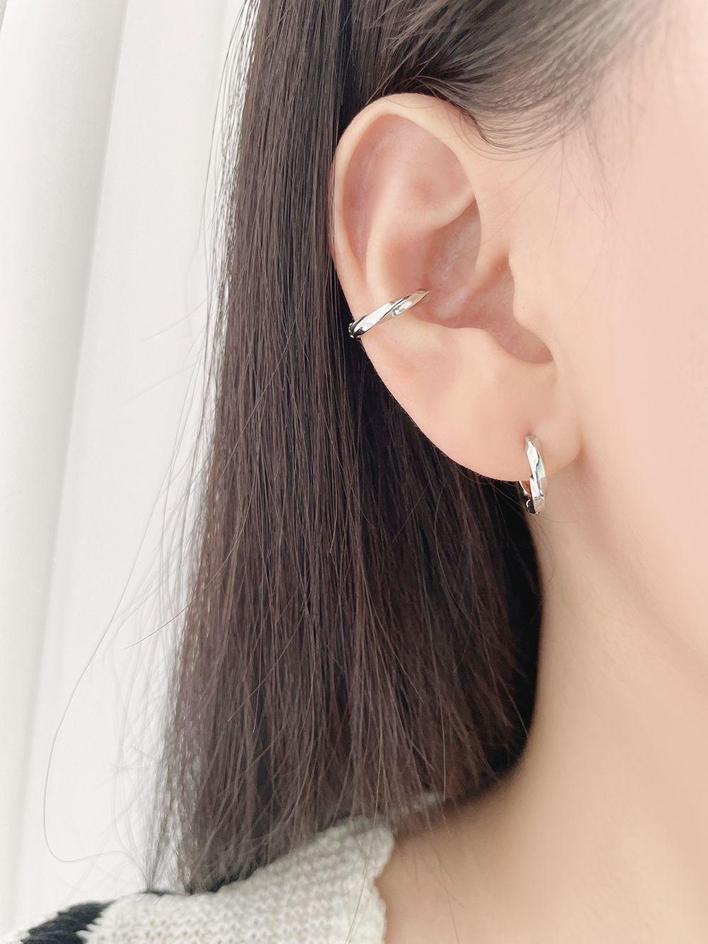 [全サージカル]ツイスト インナーコンク リングピアス (2Size) 16G