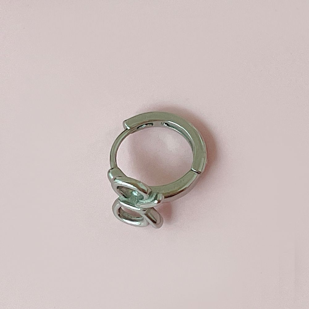 [Fully Surgical] Ribbon One-Touch Ring Earrings 18G 