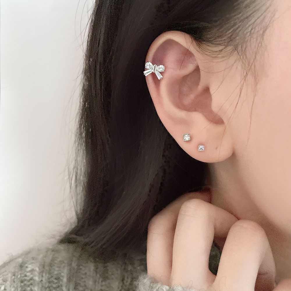 [サージカル]基本 四角 キュービック (2Color 2Size) 16G ボディピアス キャッチ ピアッシング 軟骨ピアス