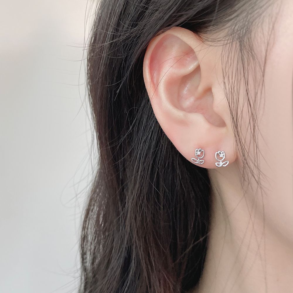 [Surgical] Rose Flower (2 Colors) Body Piercing Back Piercing Cartilage Piercing 