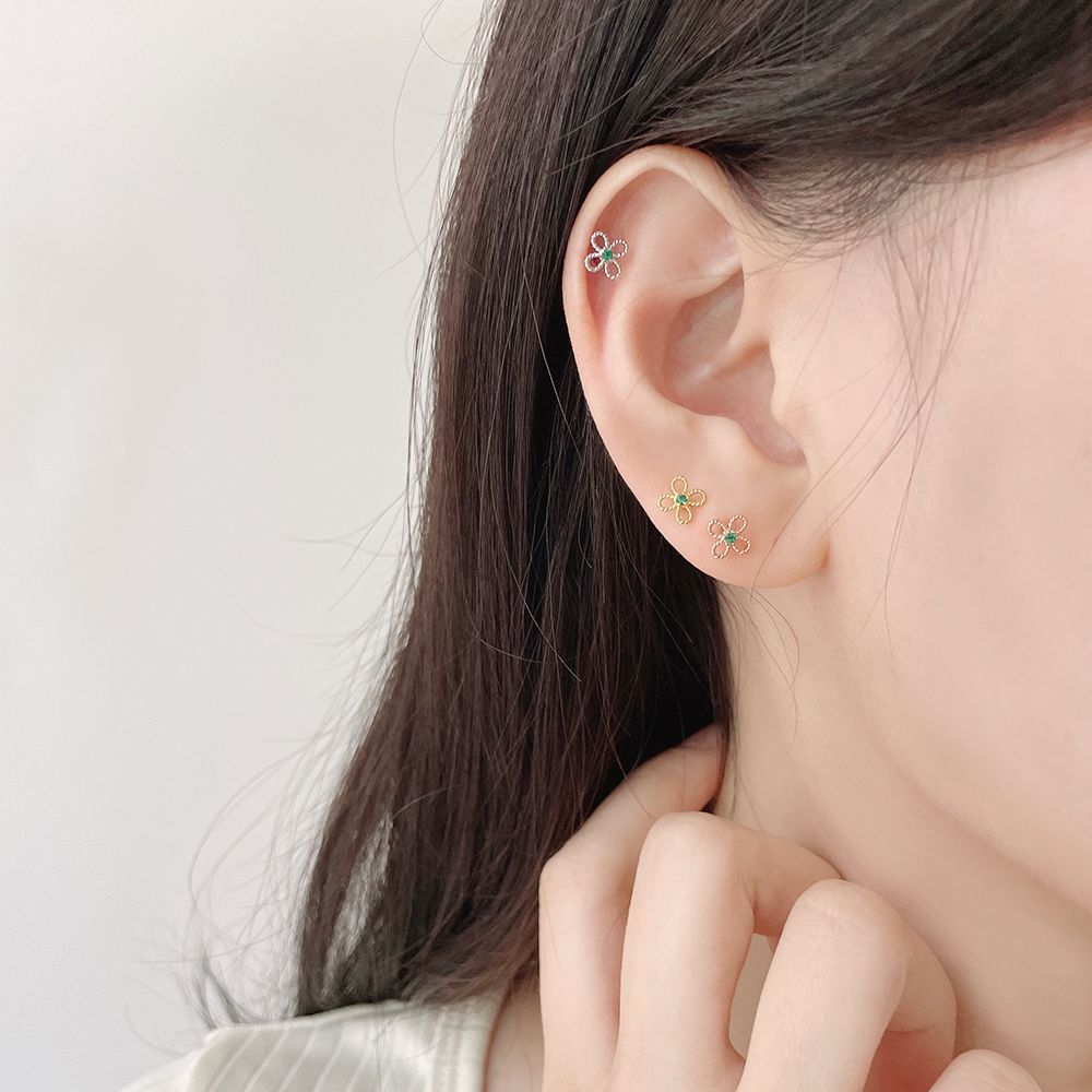 [Surgical] Cubic Flower (2 Colors) 16G Body Piercing Back Piercing Cartilage Piercing 