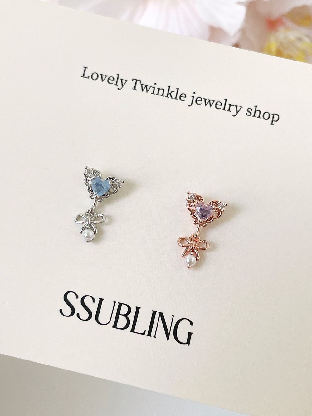 [Surgical] Cubic Flower (2 Colors) 16G Body Piercing Back Piercing Cartilage Piercing 