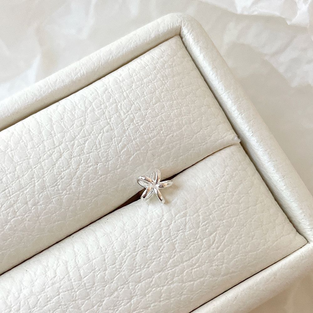 [Surgical] Cubic Flower (2 Colors) 16G Body Piercing Back Piercing Cartilage Piercing 