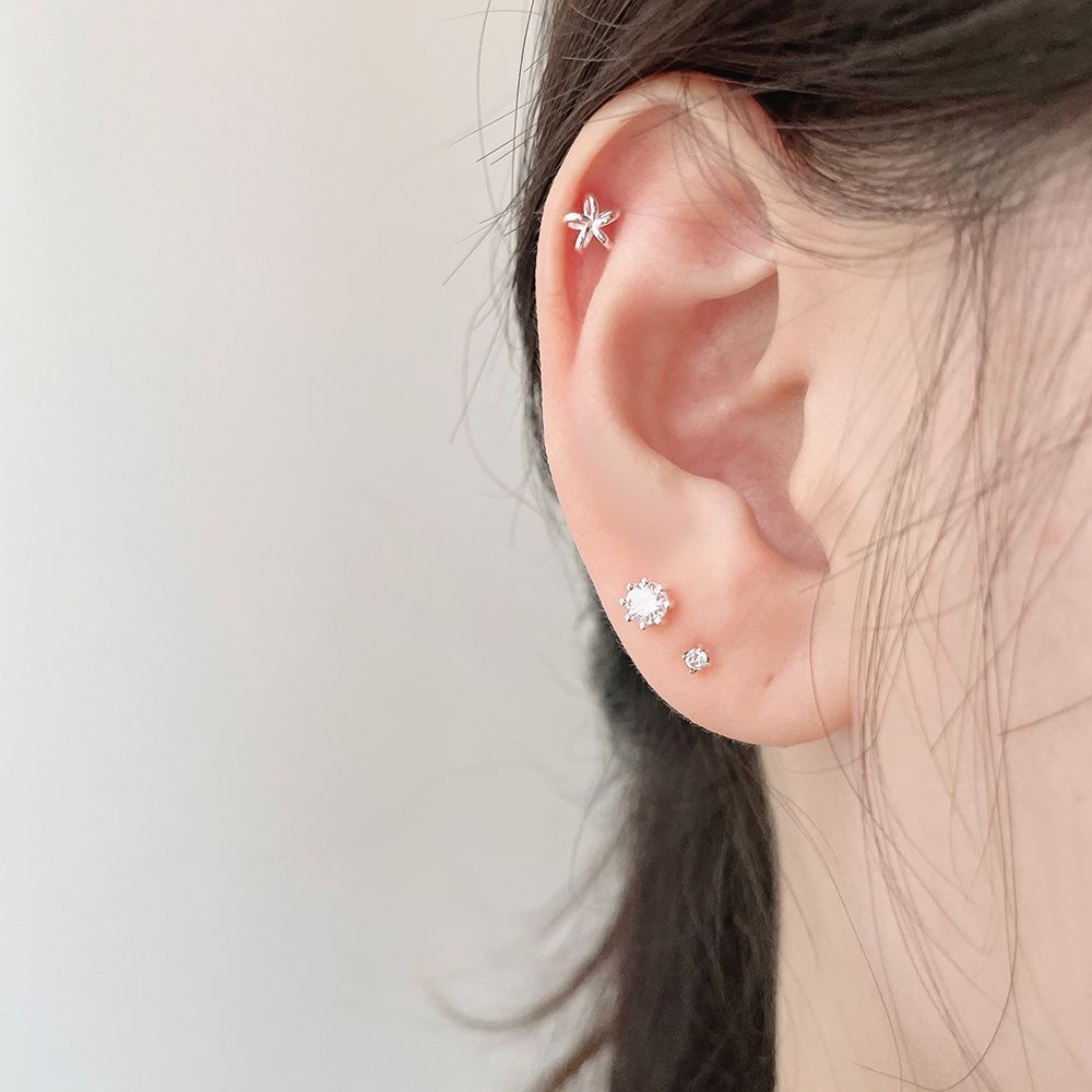 [Surgical] Cubic Flower (2 Colors) 16G Body Piercing Back Piercing Cartilage Piercing 