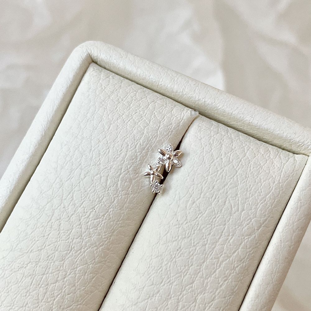 [Surgical] Cubic Flower (2 Colors) 16G Body Piercing Back Piercing Cartilage Piercing 